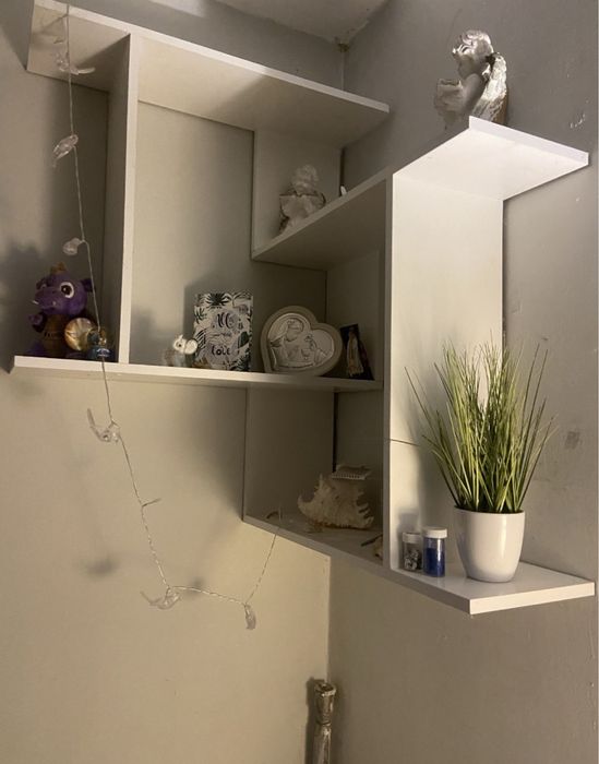 Biurko narożne z półką na ścianę