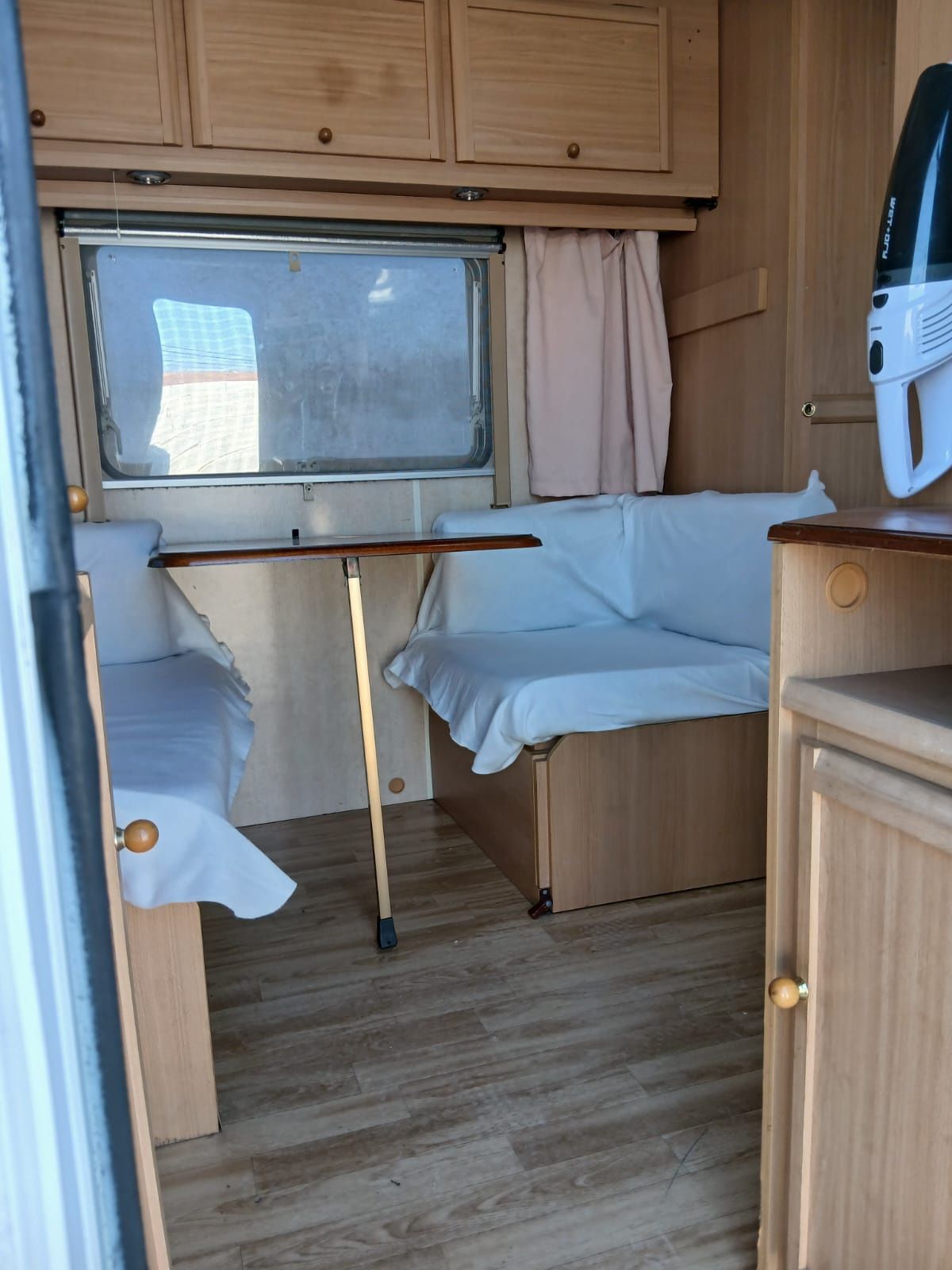 Caravana painel solar c/ Duche