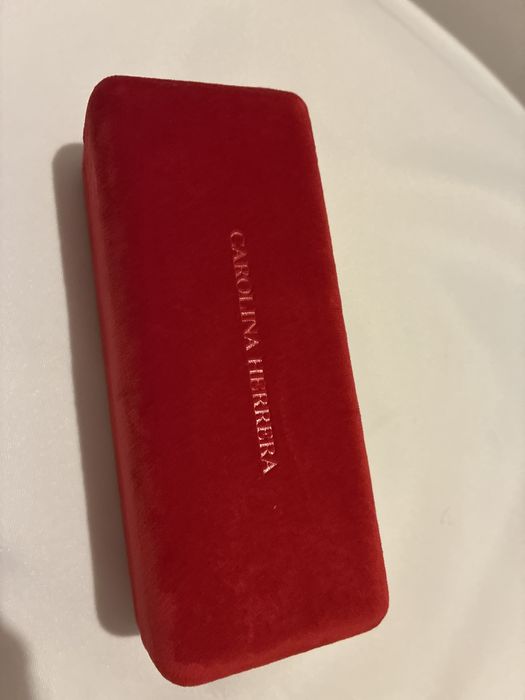 Karolina Herrera etui