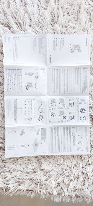 Фонарик заряжается от солнечной батореи и от сети заряжает мобильны