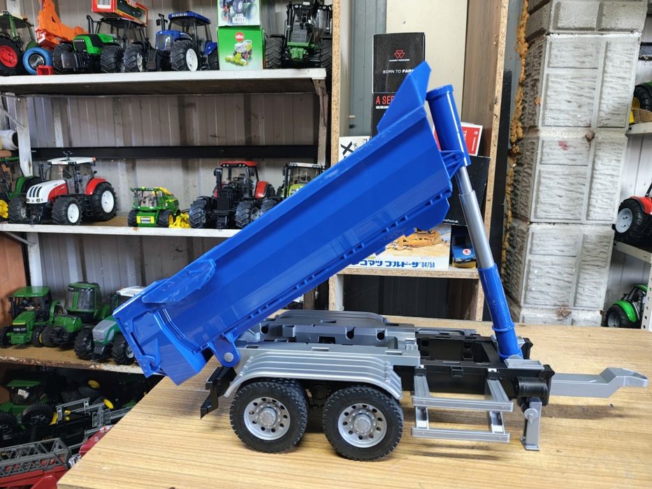 Bruder przyczepa do wywrotki