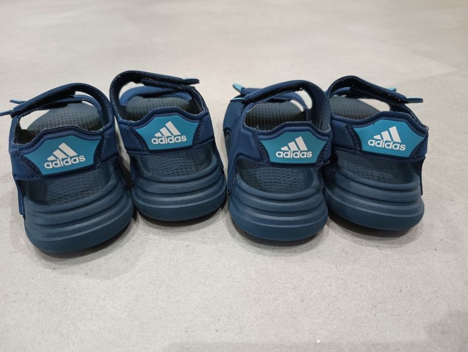 Sandały dziecięce adidas altaswim rozmiar 27