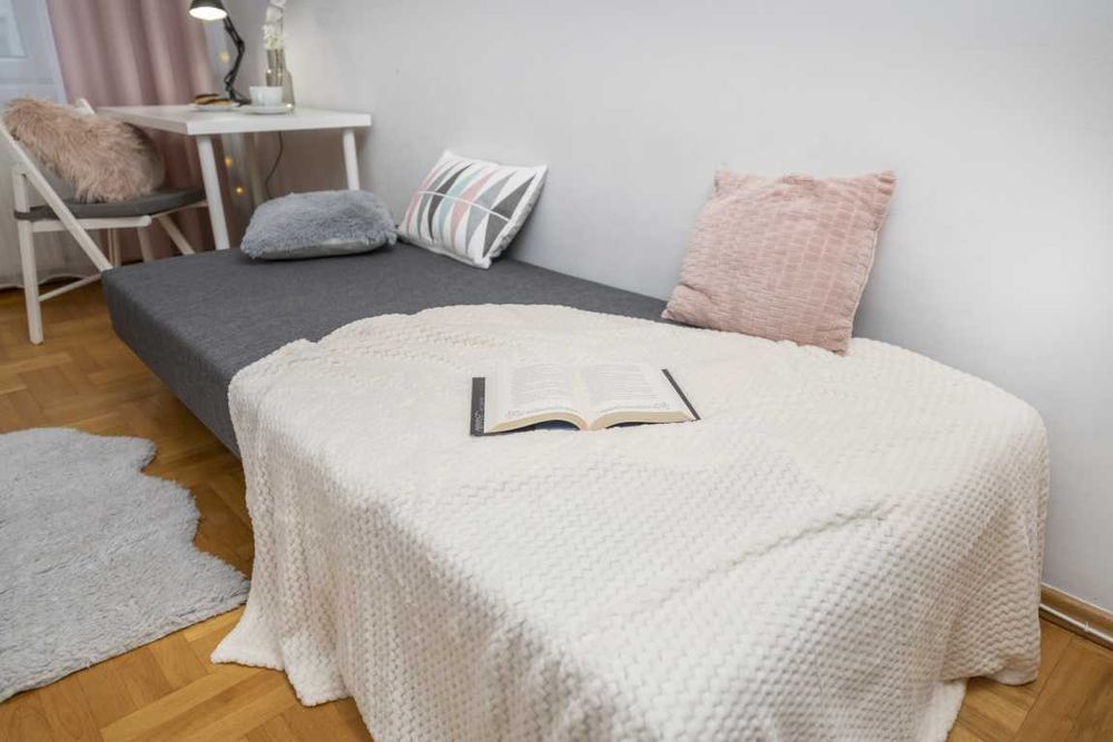 Pokój 1os, ul. Radzikowskiego | Armii Krajowej, J. Conrada, AGH,UP,UR