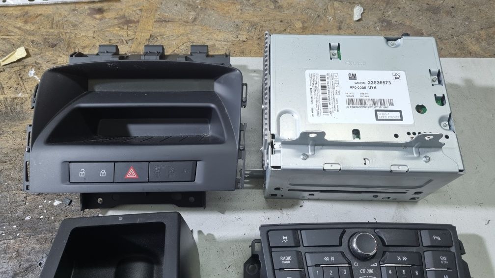 Radio samochodowe opel astra j 4 IV cd300 aux