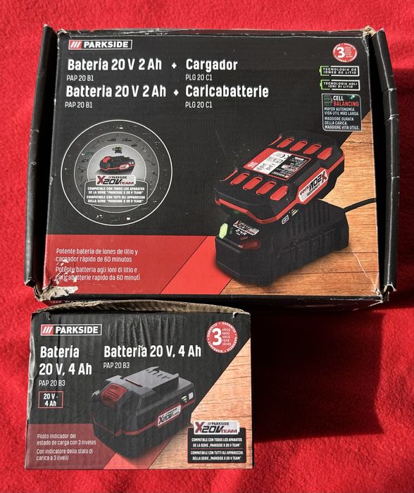 Conjunto de 2 baterias com Carregador Parkside com pouco uso