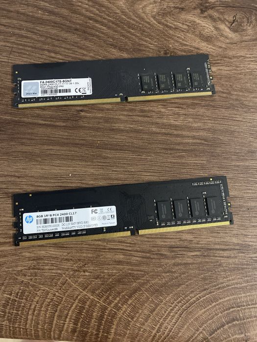 Pamięć ram DDR4 2400mhz [8gb x 2]