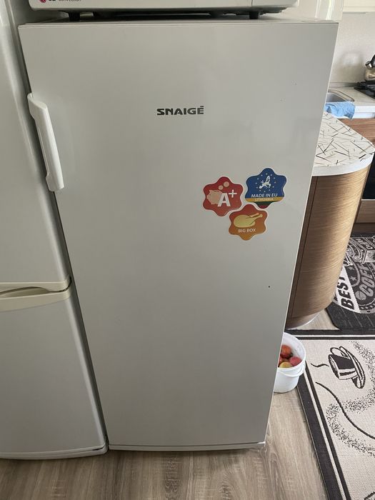 Морозильна камера SNAIGE Ice logic