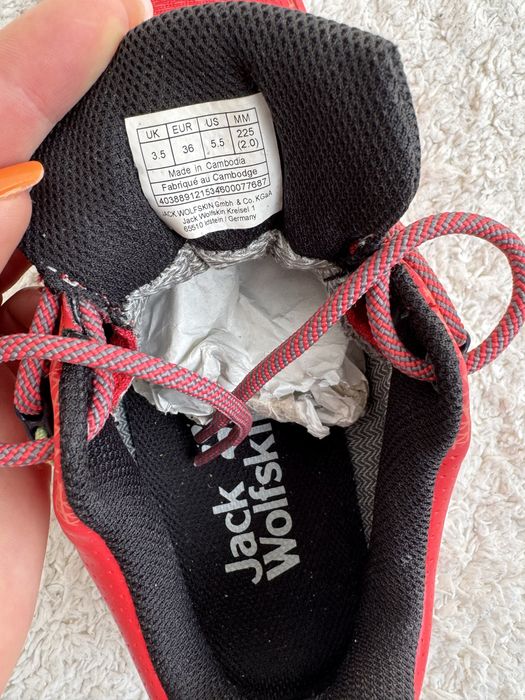Оригінальні трекінгові кросівки Jack Wolfskin. Розмір 36. Нові