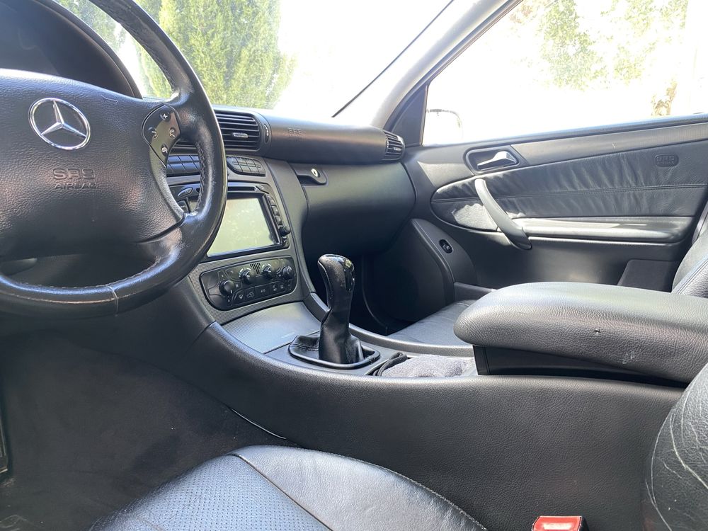 Mercedes-benz C200 Kompressor, carro Nacional