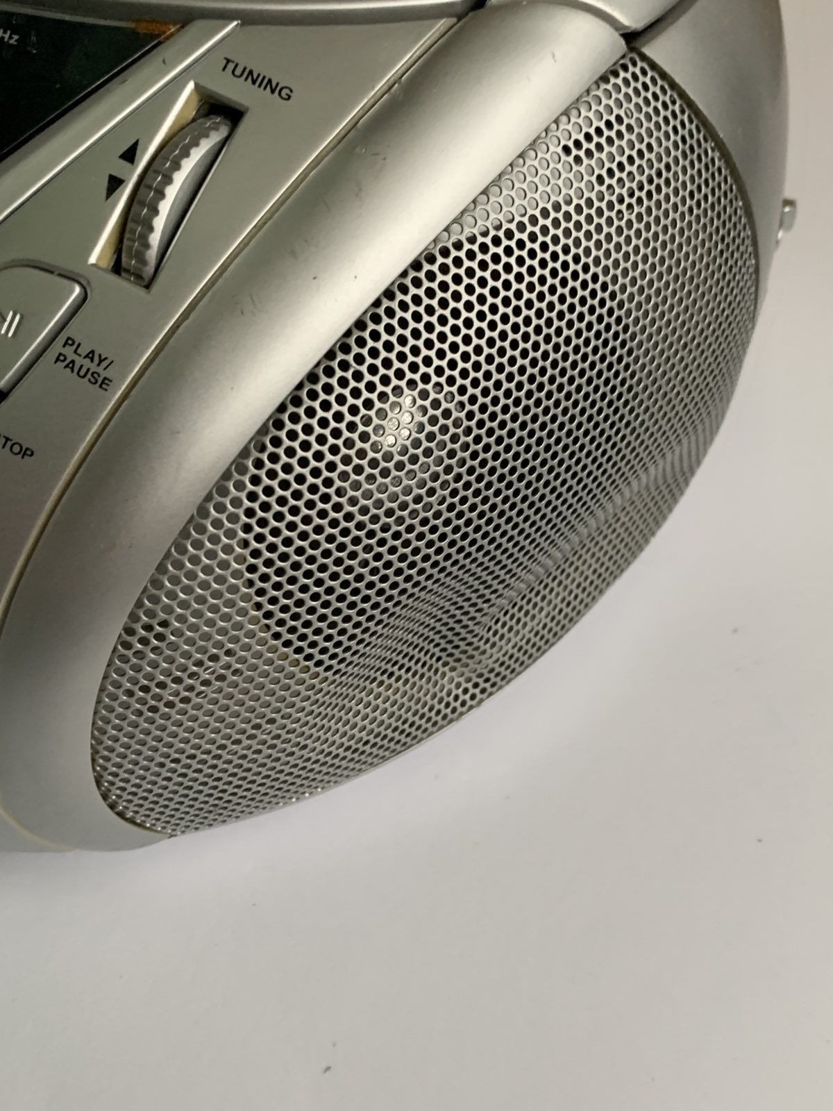 Портативний CD-програвач та радіоприймач FM/MW/LW Woolworths