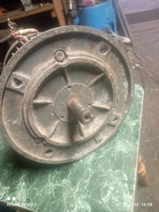 емектромотор 1 квт на 1000 обертів