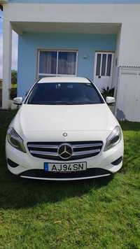 Mercedes-Benz Classe A 180d 7G-DCT 2015 - Excelente Estado!