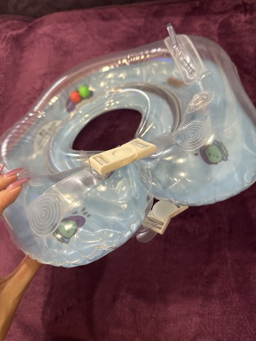 Коло для купання надувне для малюків з ручками