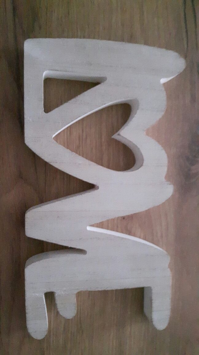 NOWY biały napis LOVE wykonany z drewna
