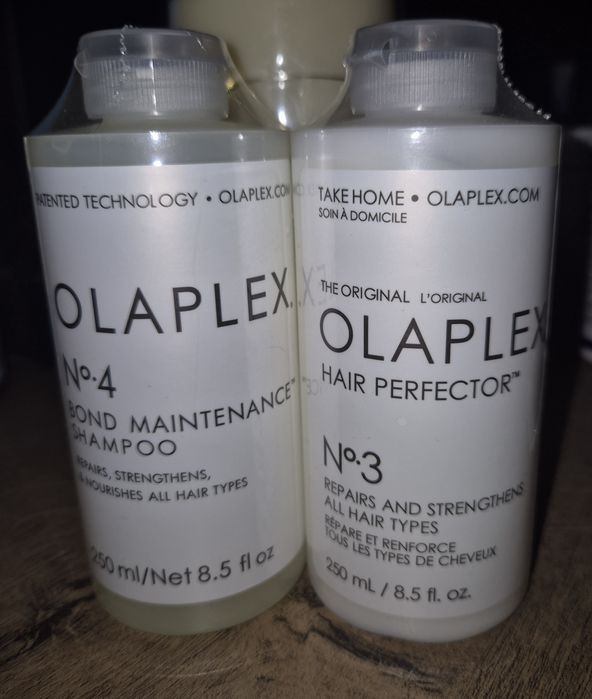 Szampon lekko oczyszczający 250 ml, maska regenerująca 250 ml Olaplex