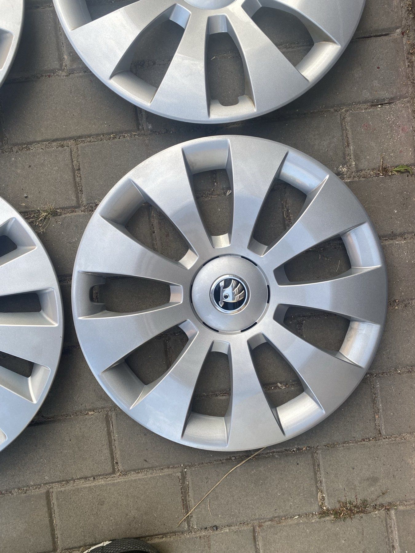 Оригінальні Ковпаки R16 на шкода Октавія А7 А8, syper b ,karoq, fabia,