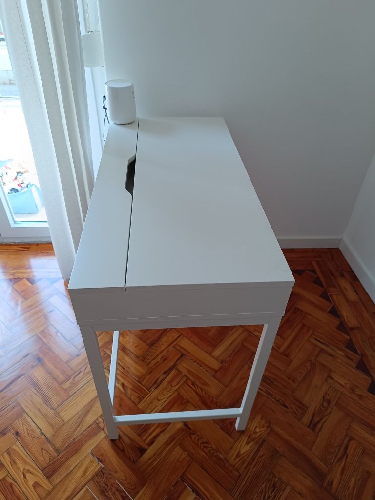 Secretaria Branca IKEA Alex