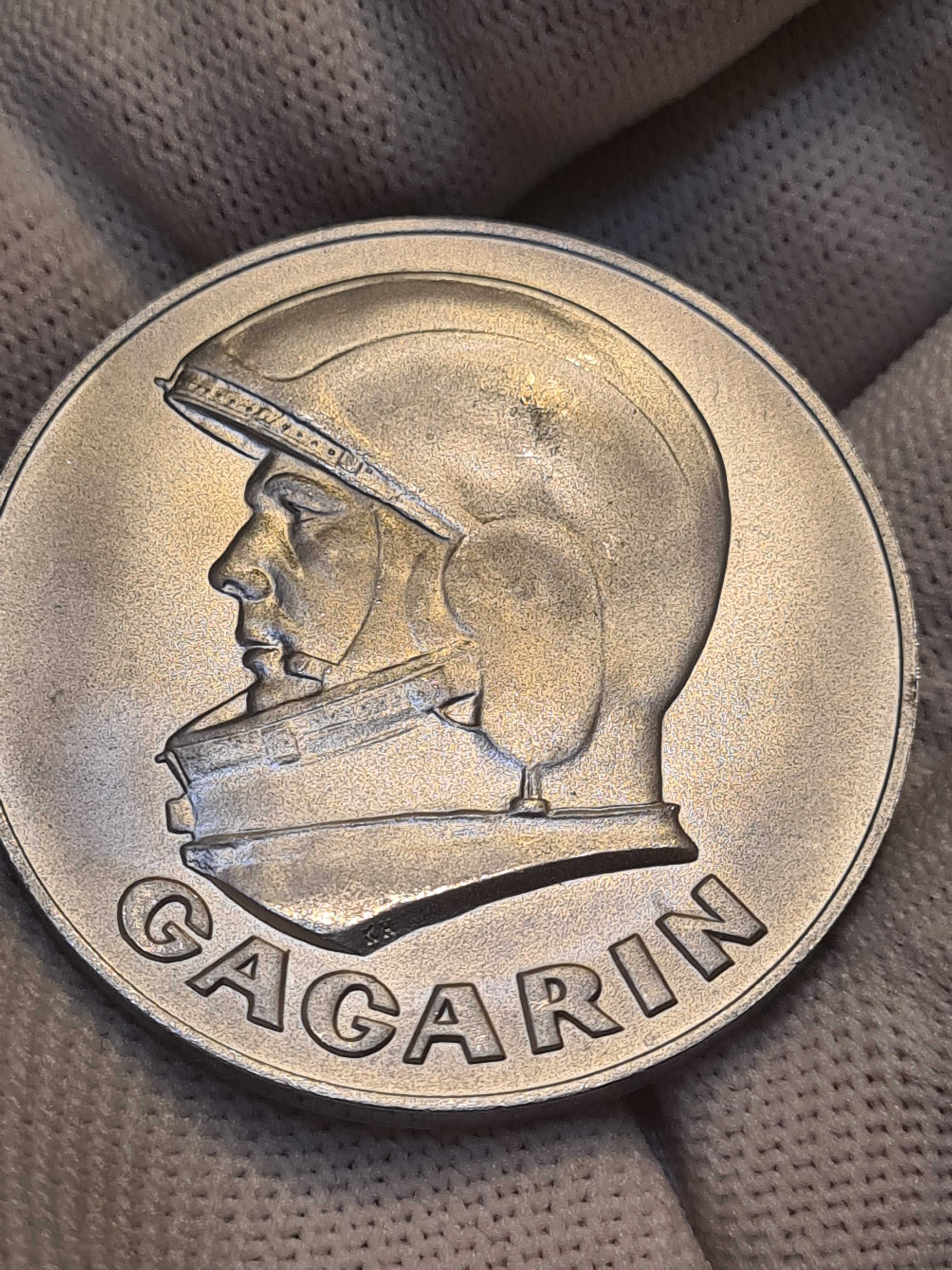 Medal Gagarin -pierwszy człowiek w kosmosie.