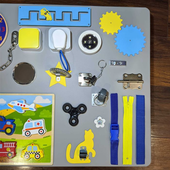 Tablica manipulacyjna 60x50cm Niebieski+żółty Puzzle, zegar