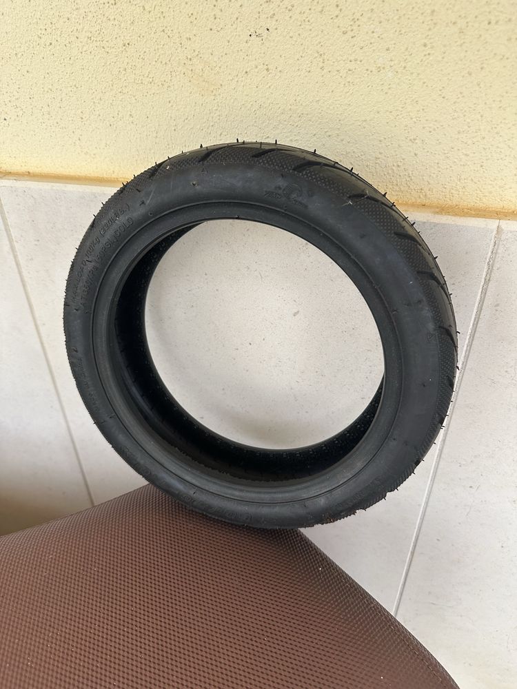 Pneu trotinete eletrica