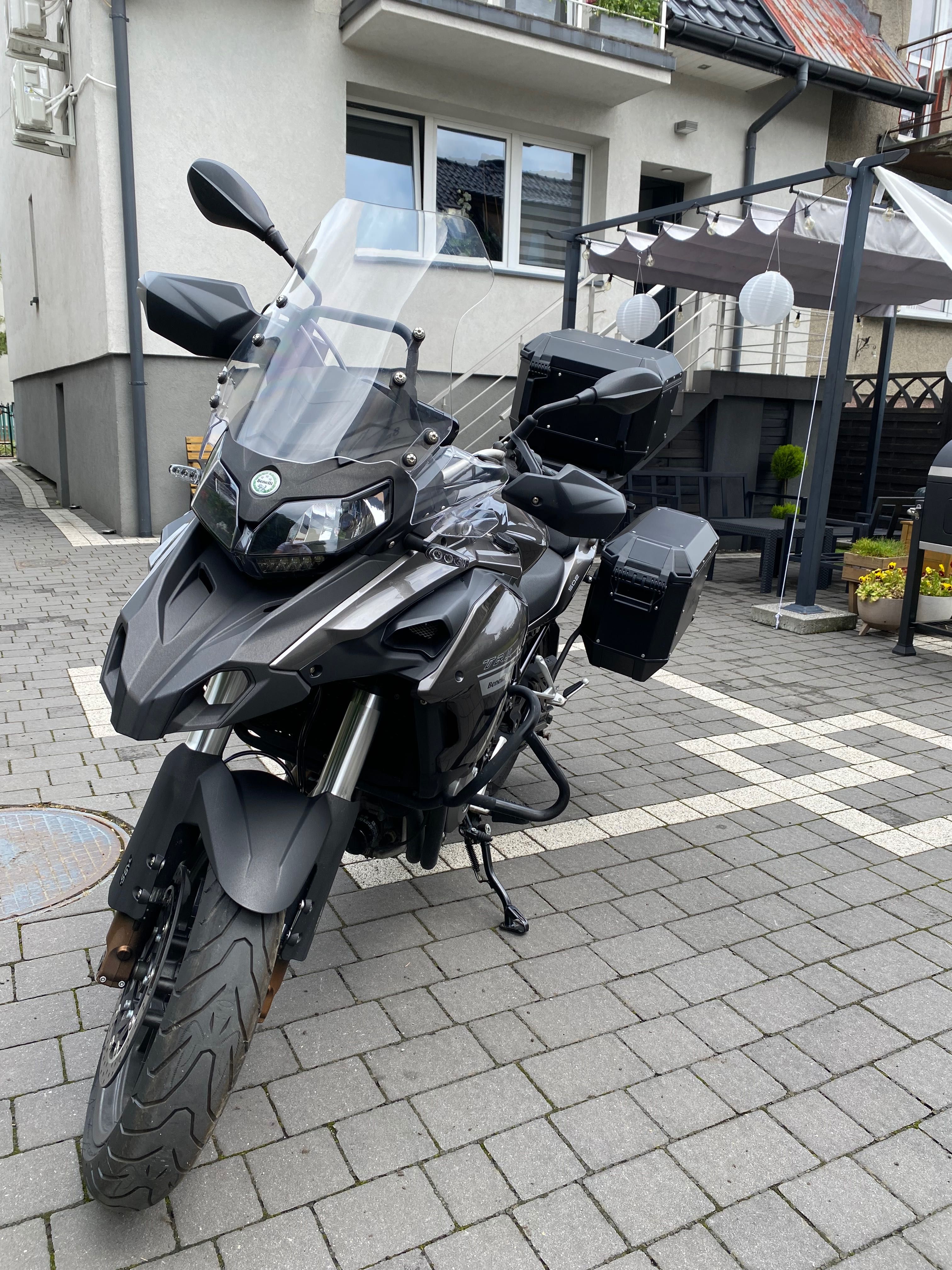 Benelli TRK 502, stan idealny, doinwestowany, kufry!