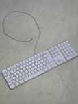 Apple Klawiatura Przewodowa A1048 klasyka designu Apple