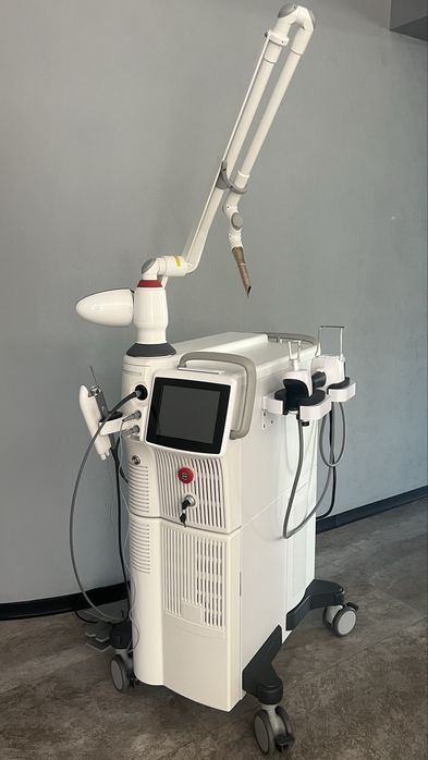 Лазерний апарат, косметологічний комбайн,Fotona