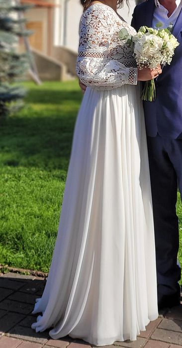 Вишукана весільна сукня