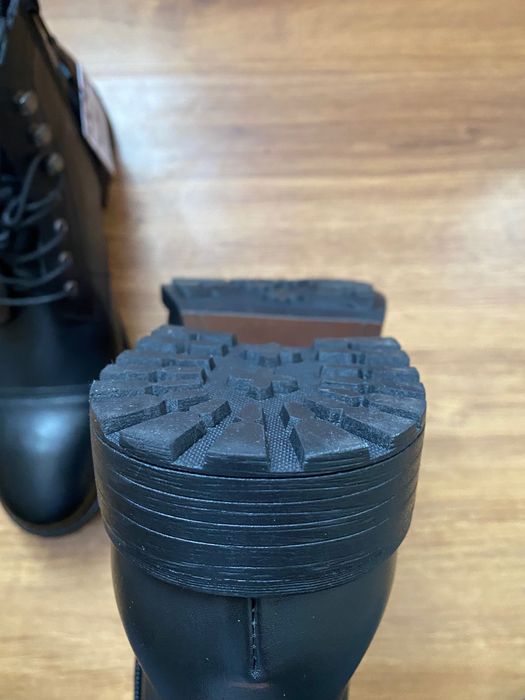 Чоловічі взуття Zara