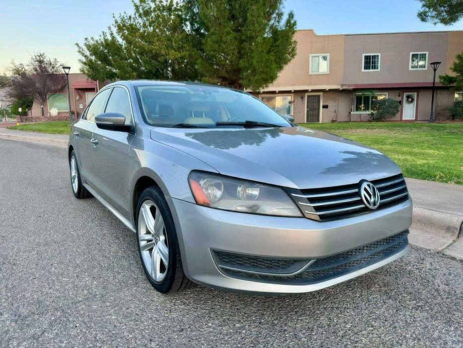 Volkswagen Passat Wolfsburg Edition      2014