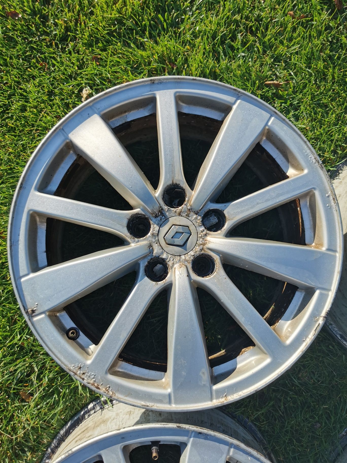 Felgi aluminiowe 5x114,3. 17 cali Renault laguna