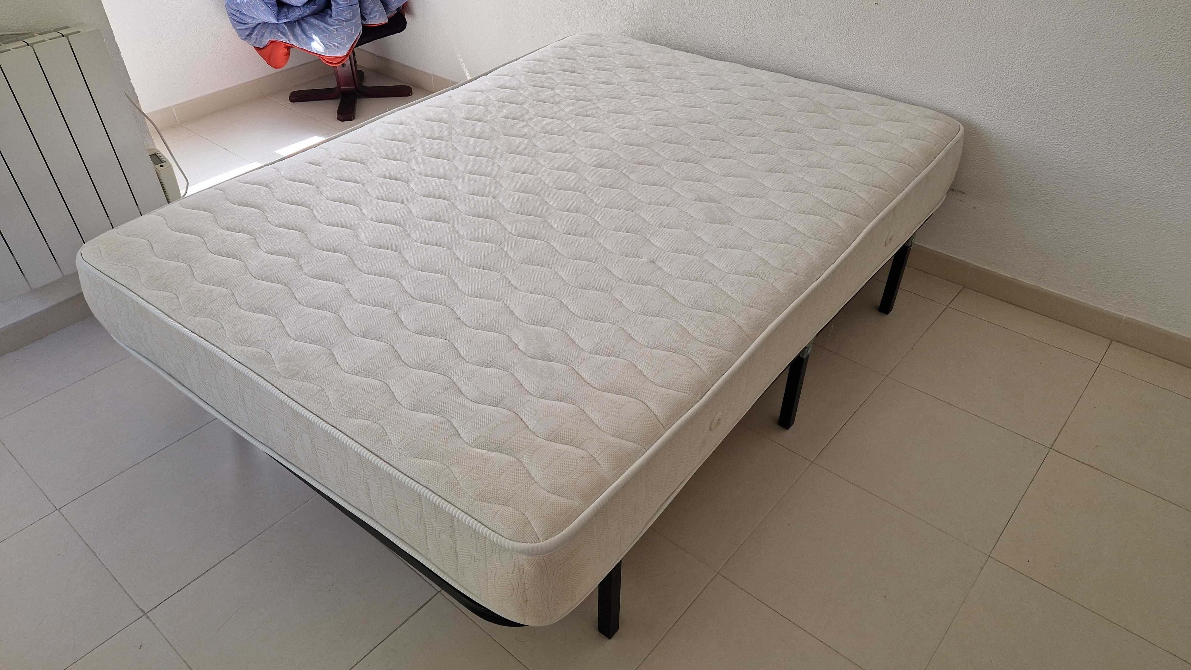 Sommier de ripas e colchão Climax