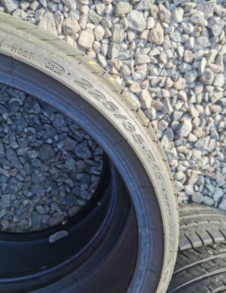 Шини Pirelli P Zero 225/35/19 2шт