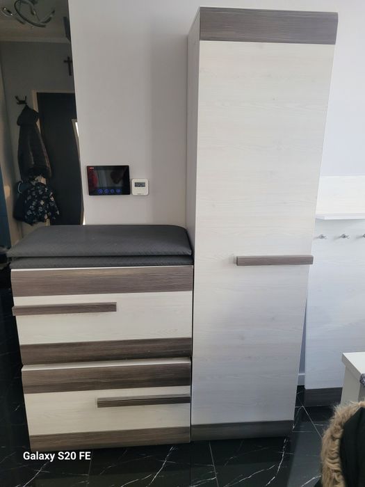 Komplet mebli do przedpokoju