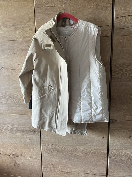 Dziewczęcy trencz z odpinaną kamizelką marki Zara Girls