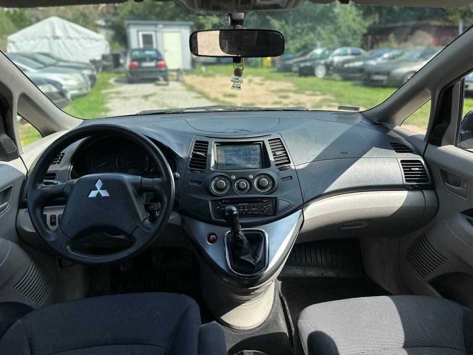 Mitsubishi Grandis 2.0Diesel|7osobowy|Klima|Hak|Nawigacja|Tempomat|