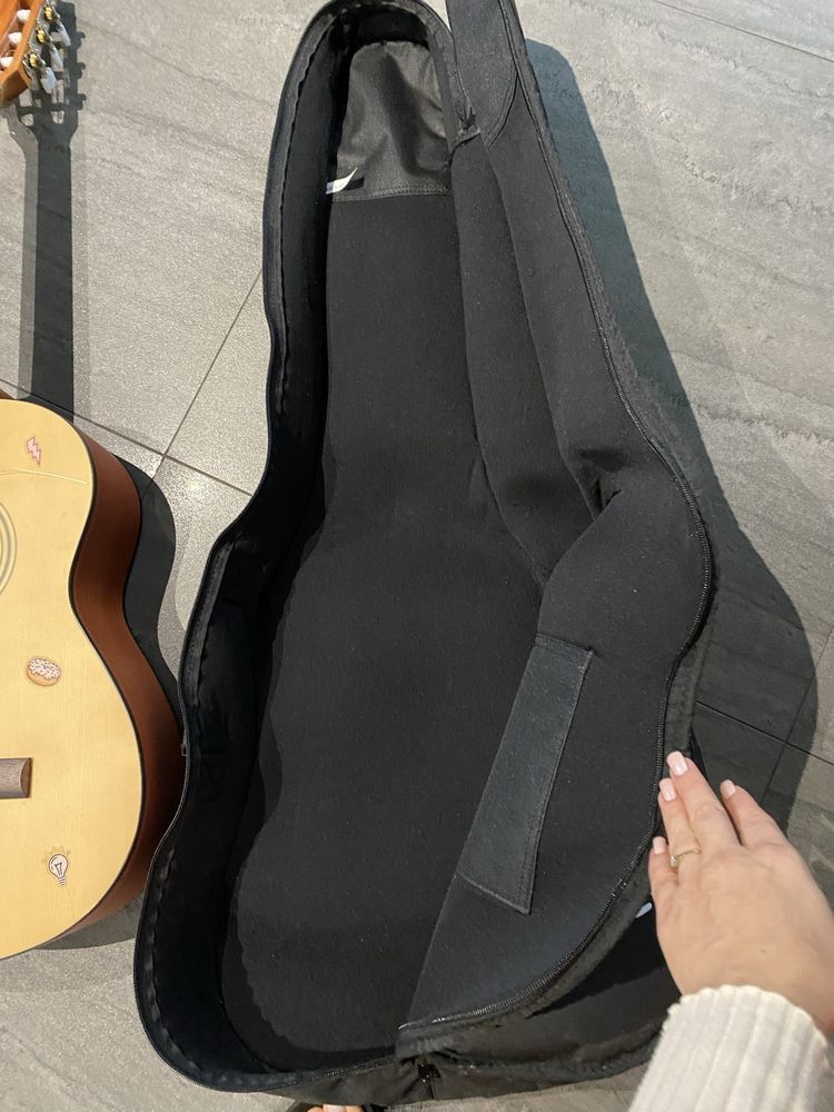 Gutara akustyczna Fender