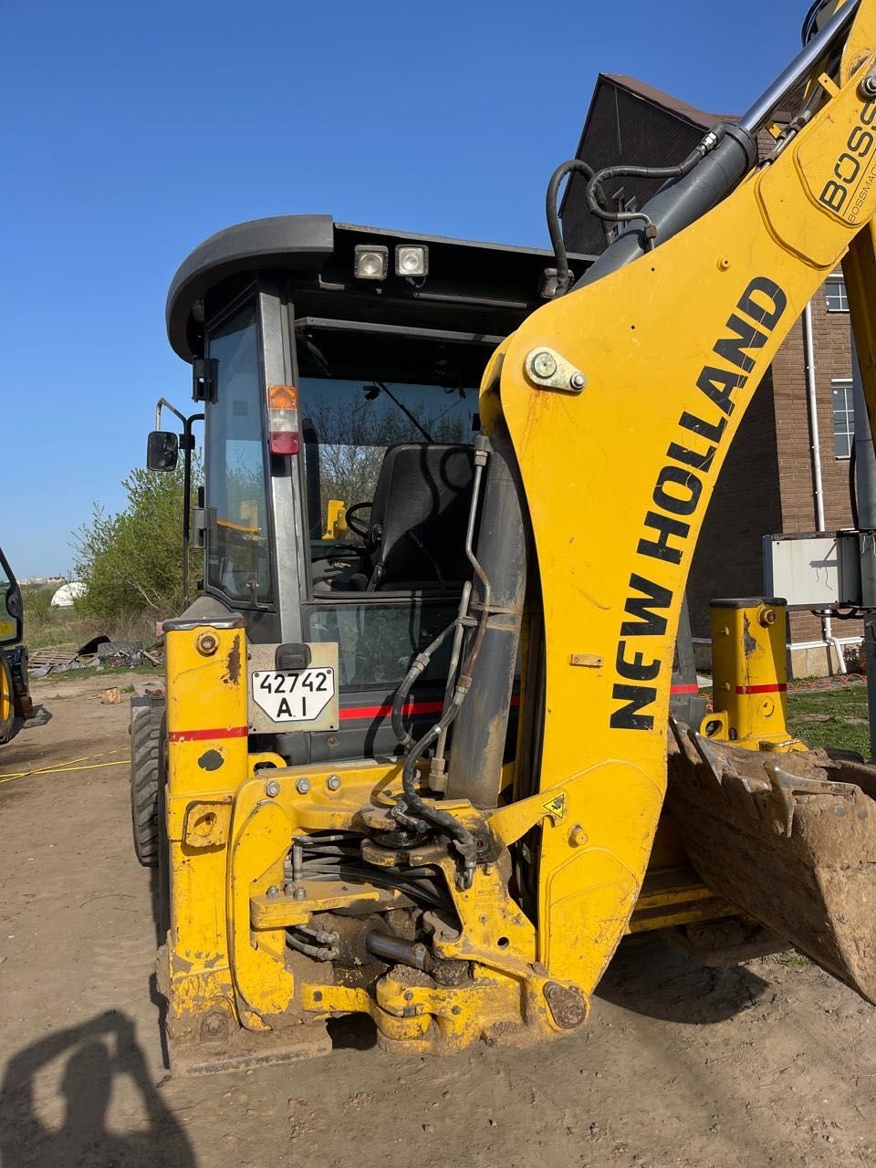 Продам екскаватор навантажувач New Holland B80B , 2019 року