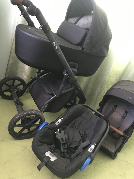 Коляска Roan Bass Next 3 в 1