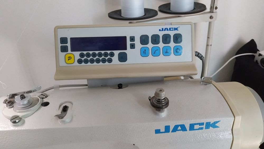 Máquina ponto corrido JACK