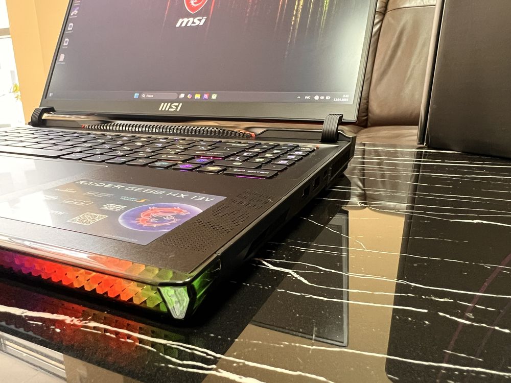 Игровой Msi Raider Ge68hx RTX 4090 i9-13980hx ddr5-32 ssd1tb QHD