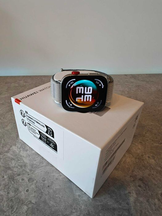 Smartwatch HUAWEI WATCH FIT 3 + Etui + dodatkowy pasek skórzany