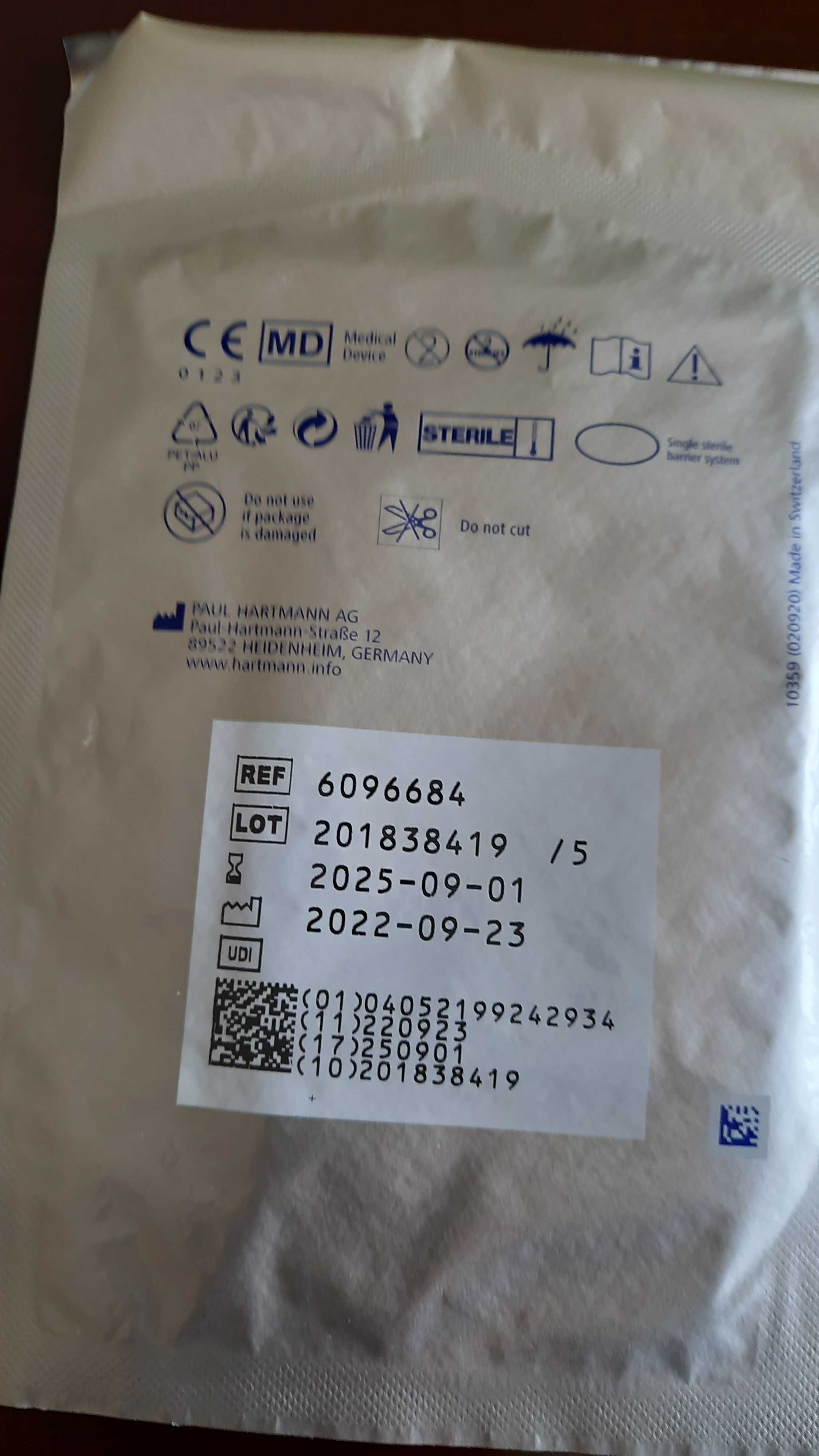 opatrunki na odleżyny, rany  HydroClean advance 4 cm i 7,5x7,5 cm