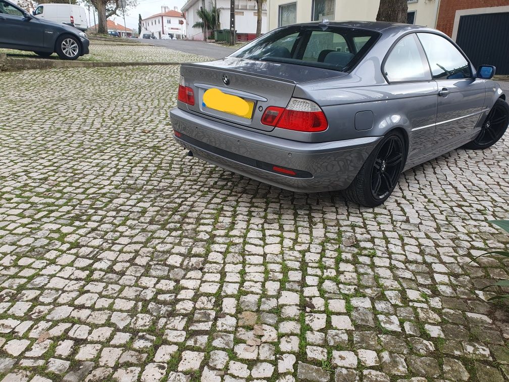 Bmw 320 cd ano 2005 vendo completo ( TROCO)