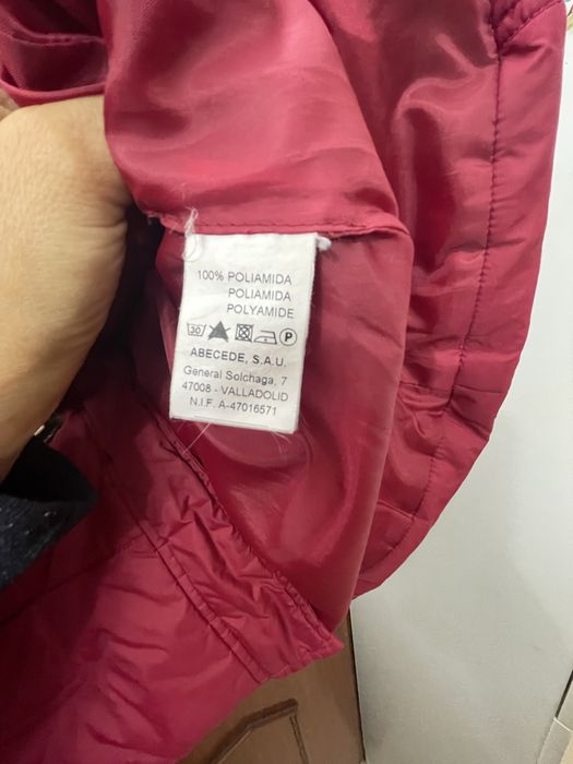 Parka bordô com capuz