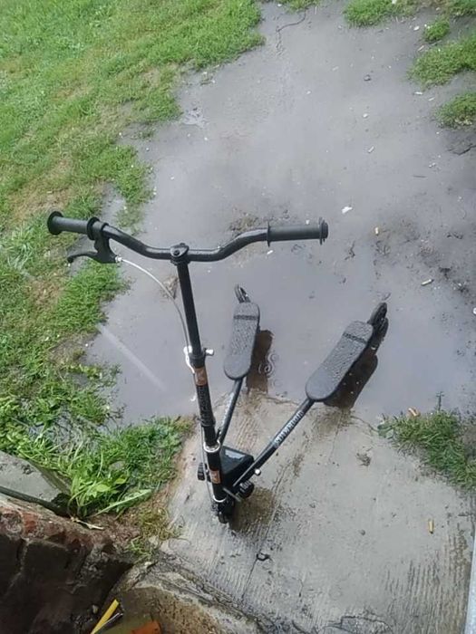 Hulajnoga trójkołowa z regulacją kierownicy