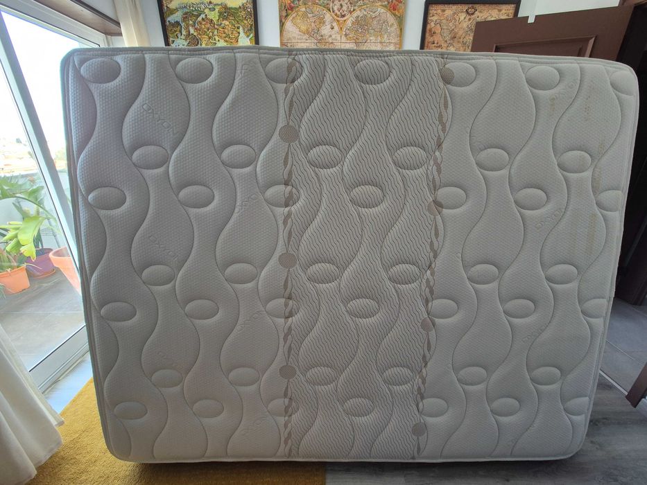 Colchão  Molaflex 200x160x23