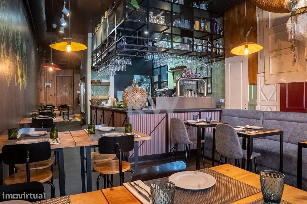 Restaurante com negócio para Trespasse