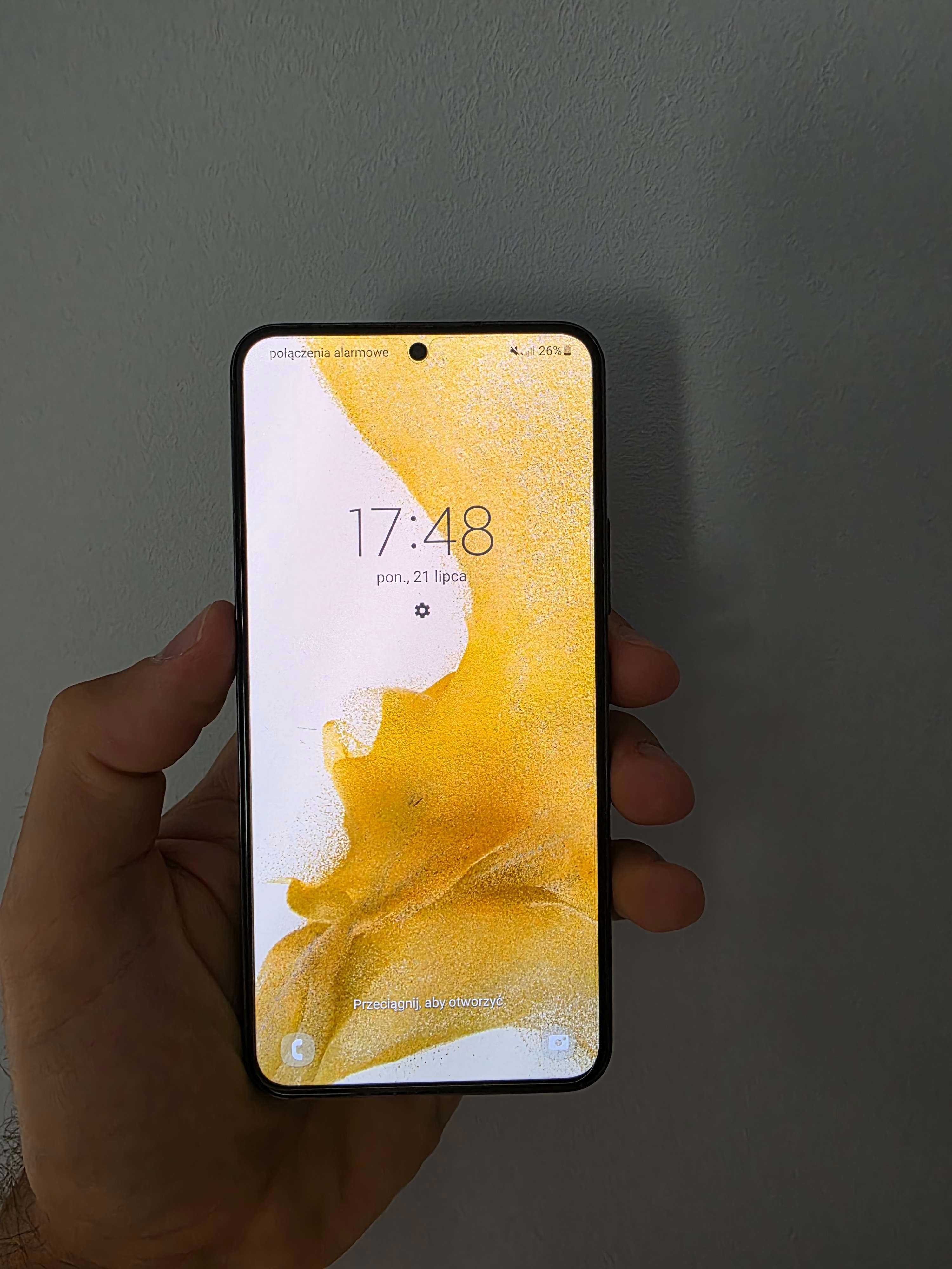Samsung Galaxy S22 + obudowa