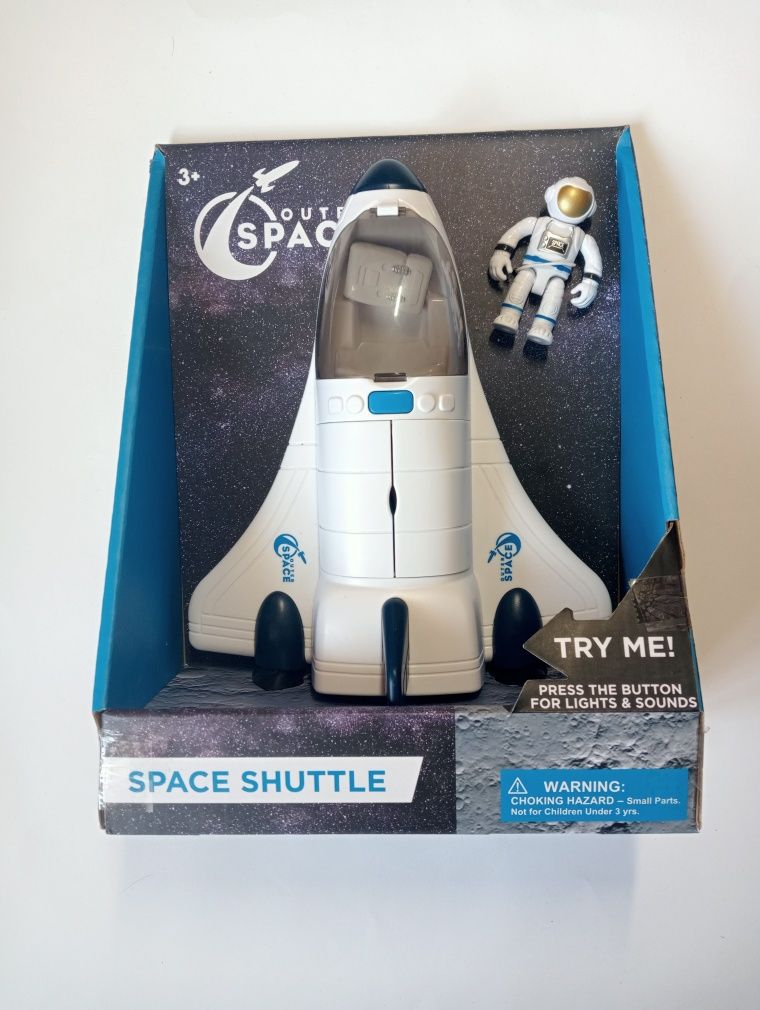 Іграшка космічний корабель